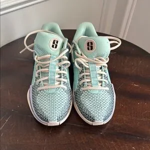 Nike Green and Purple Athletic Shoes with Breathable Mesh Nike | Shoes | Nike Green And Purple Athletic Shoes With  main image 3